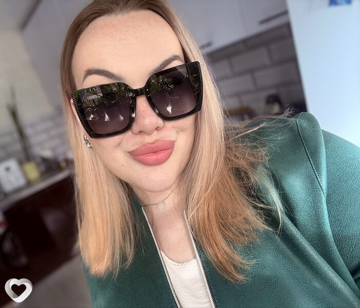 Аня, 21, Архангельске — анкета №4279976
