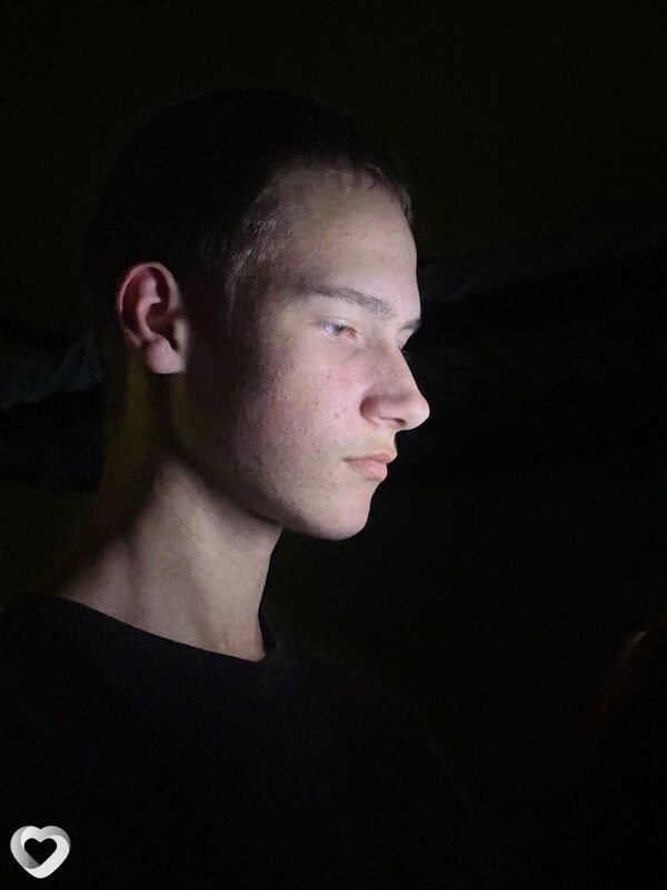 Александр, 18, Балакове — анкета №4280377