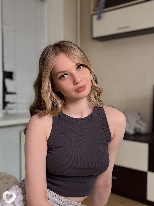 Карина, 23, Ижевске — анкета №4280438