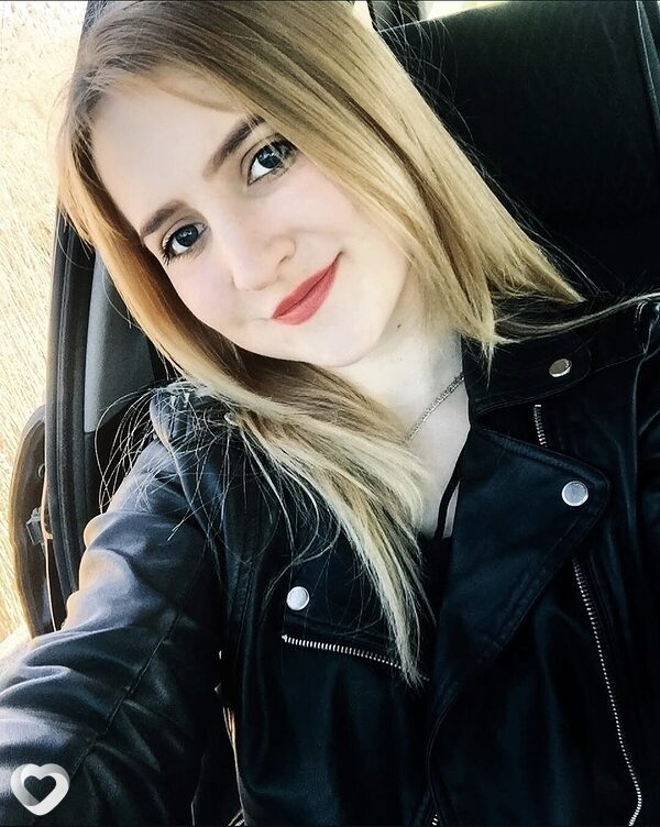 Юля, 21, Кременчуге — анкета №4280937