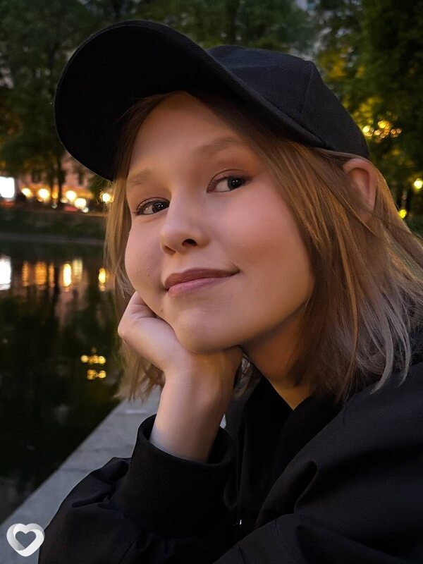 Анастасия, 19, Москве — анкета №4281848