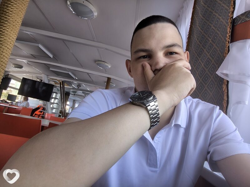 Александр, 21, Самаре — анкета №4281851