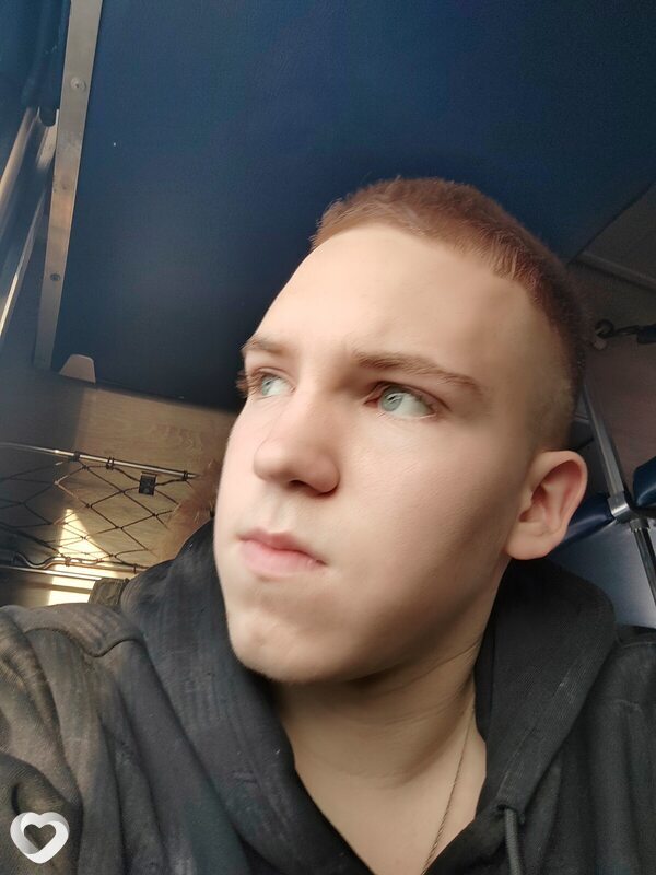 Илья, 18, Комсомольске-на-Амуре — анкета №4282222