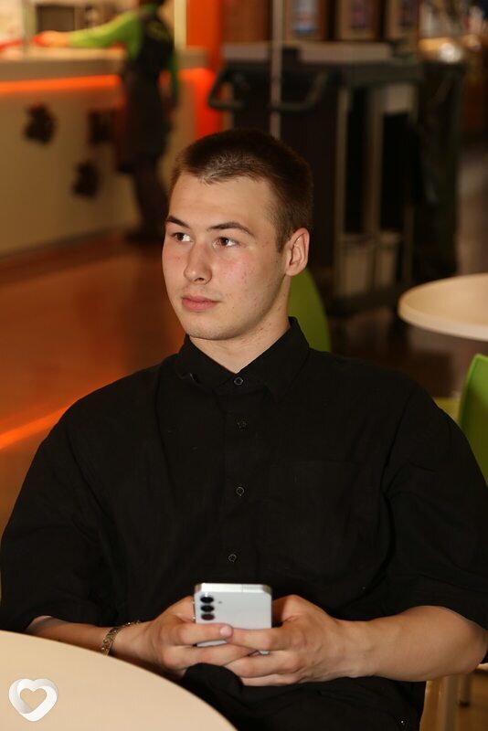 Никита, 18, Новосибирске — анкета №4282447