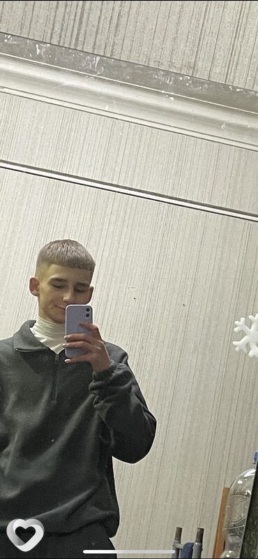 Юрий, 23, Бобруйске — анкета №4282575