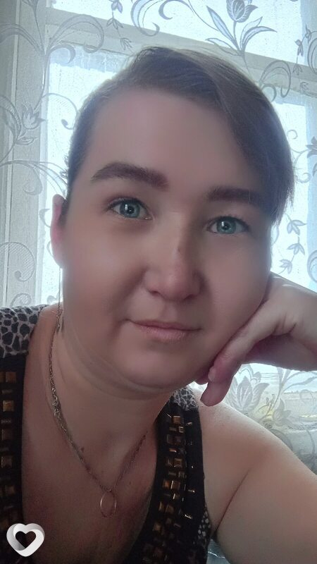 Анюта, Короча