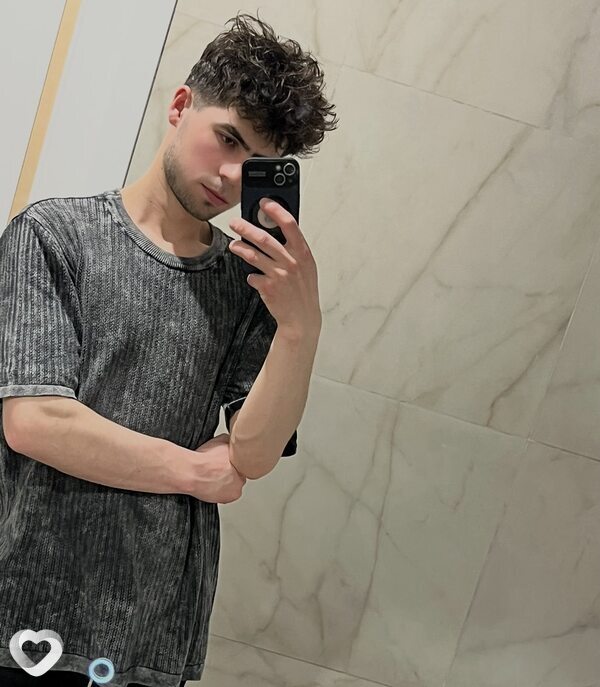 Етхан, 21, Якутске — анкета №4283742