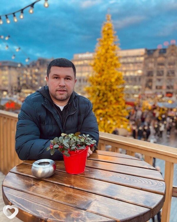 Максим, Омск