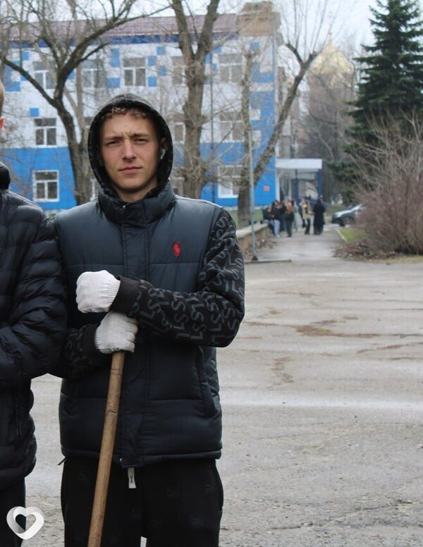 Макс, Луганск