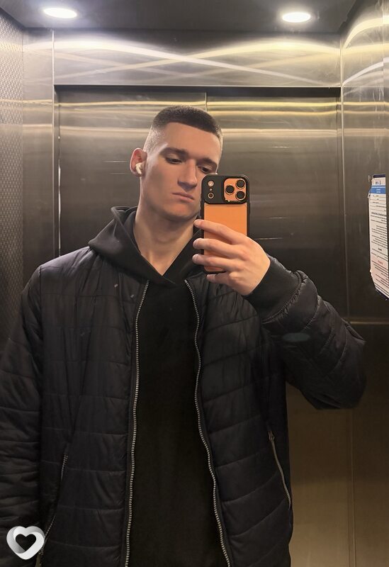 Глеб, 20, Москве — анкета №4284926