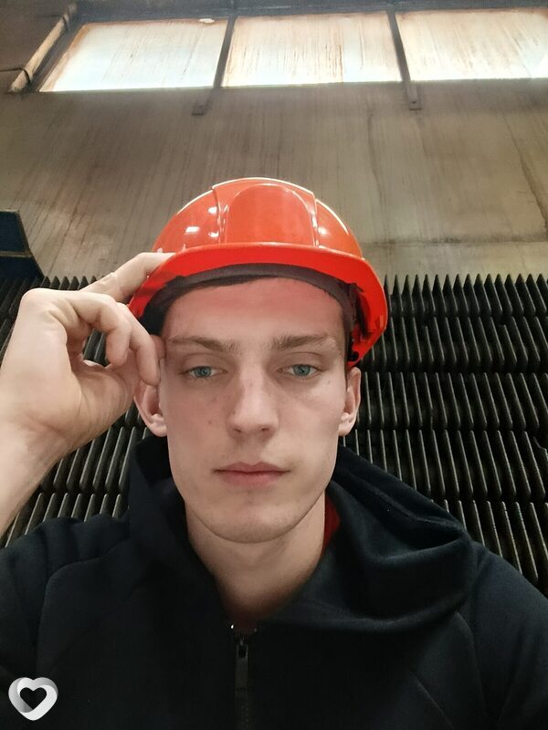 Павел, 22, Омске — анкета №4285314