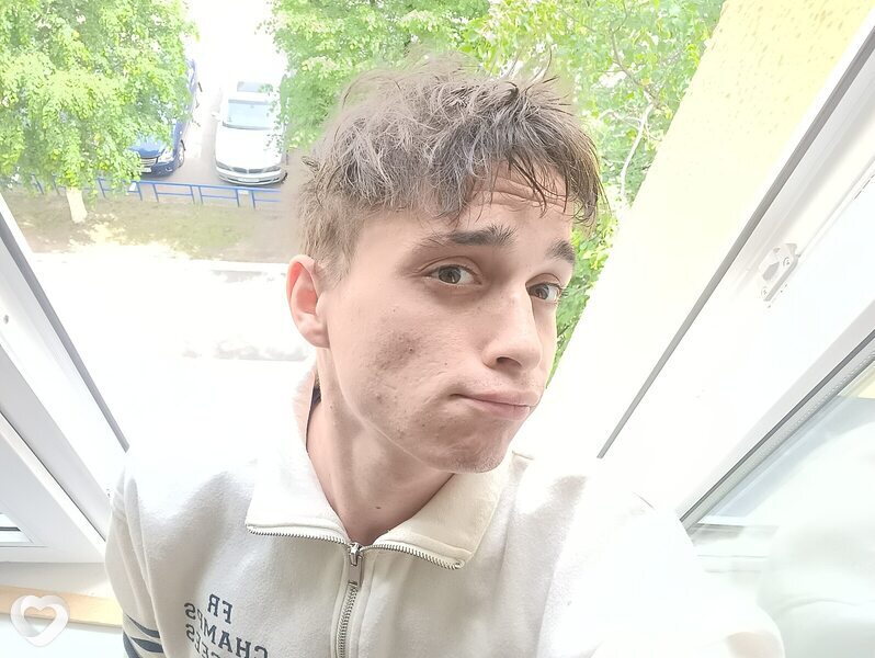 Максим, 19, Минске — анкета №4285429