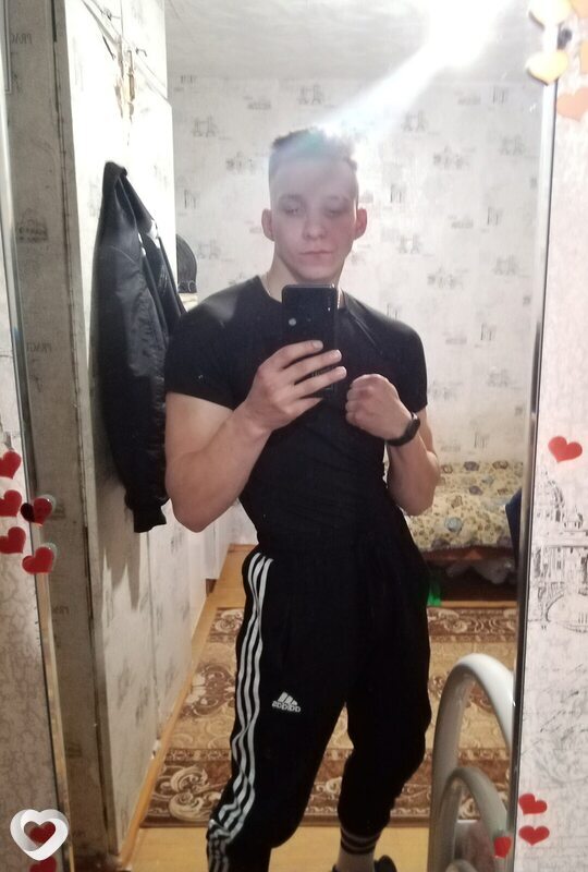 Владимир, 21, Новомосковске — анкета №4286577