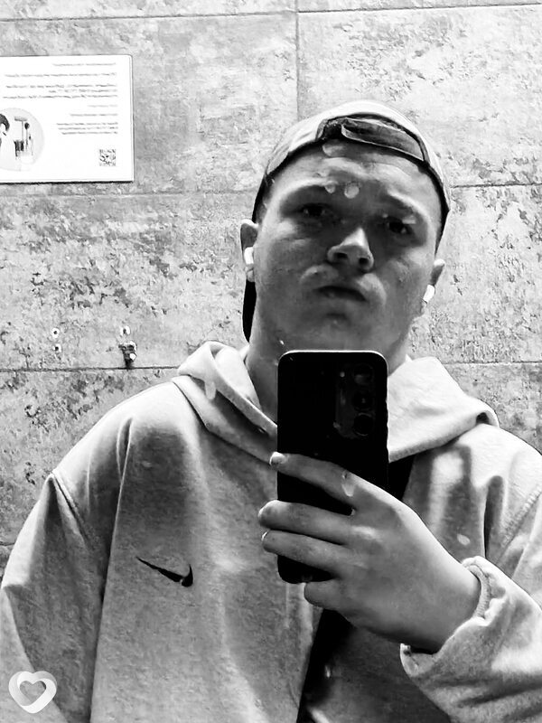 Дима, 18, Солнечногорске — анкета №4287642