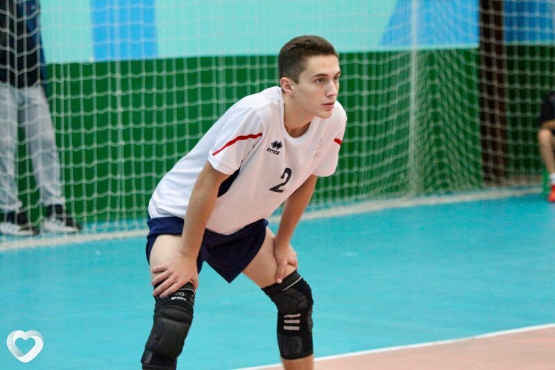 Максим, 18, Жлобине — анкета №4288547