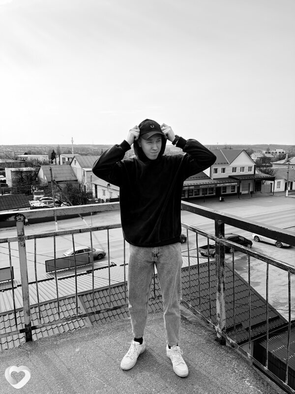 Михаил, 20, Ярославле — анкета №4288456