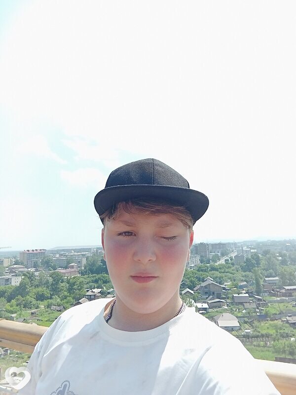 Кирилл, 23, Ачинске — анкета №4288913