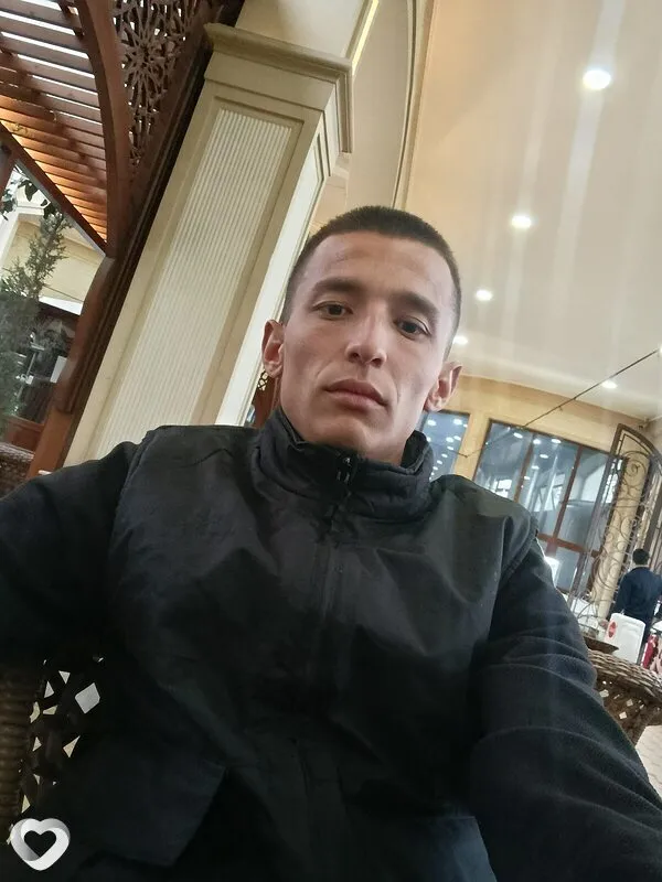 Axmad, 27, Горно-Алтайске — анкета №4289551
