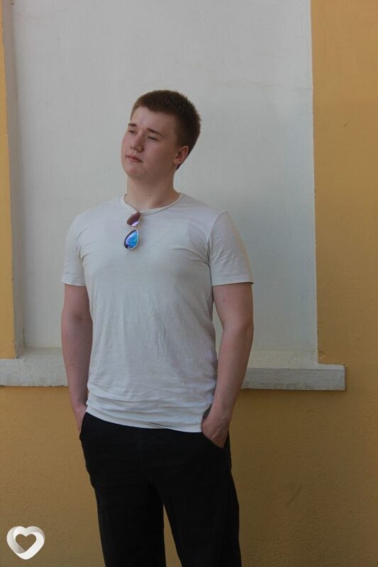 Марк, 18, Москве — анкета №4289287