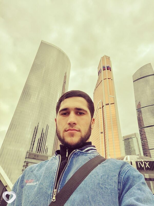 Саш, 21, Новосибирске — анкета №4290085