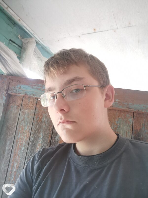 Александр, 18, Минске — анкета №4290378