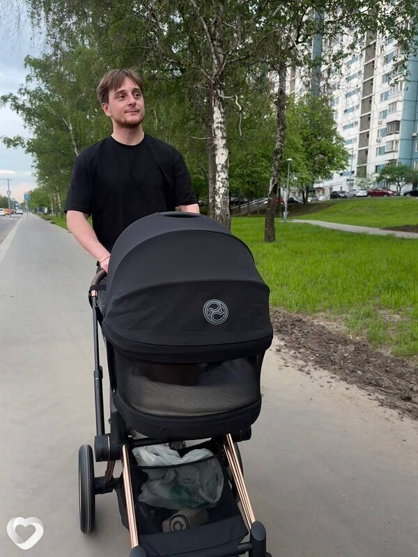 Ян, Москва