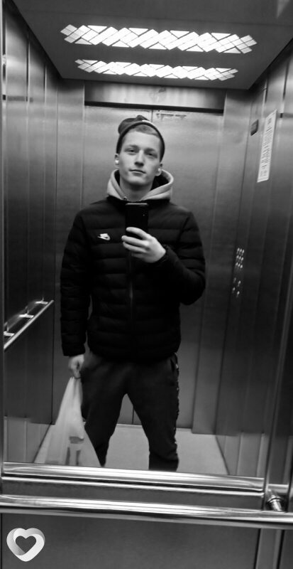 Данил, 22, Омске — анкета №4291787
