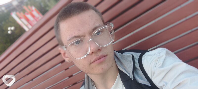Артëм, 19, Тюмени — анкета №4293550