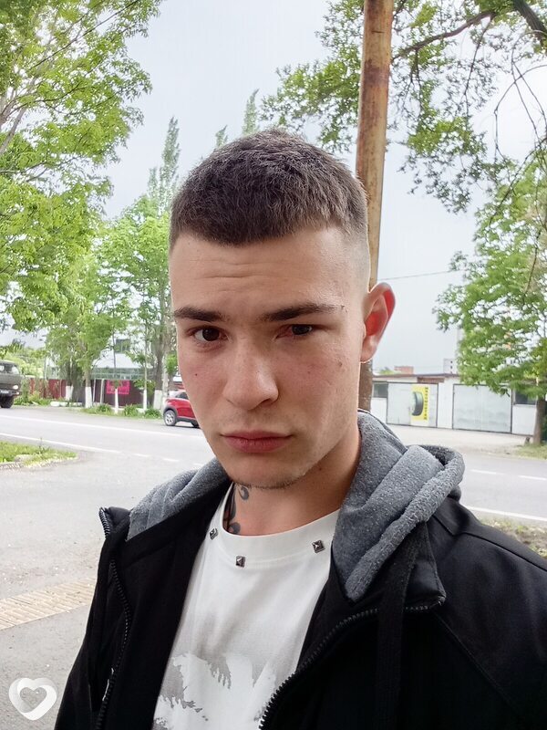 Кирилл, 20, Уссурийске — анкета №4293834