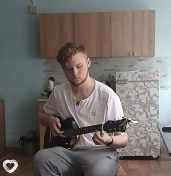 Руслан, 18, Барнауле — анкета №4294669