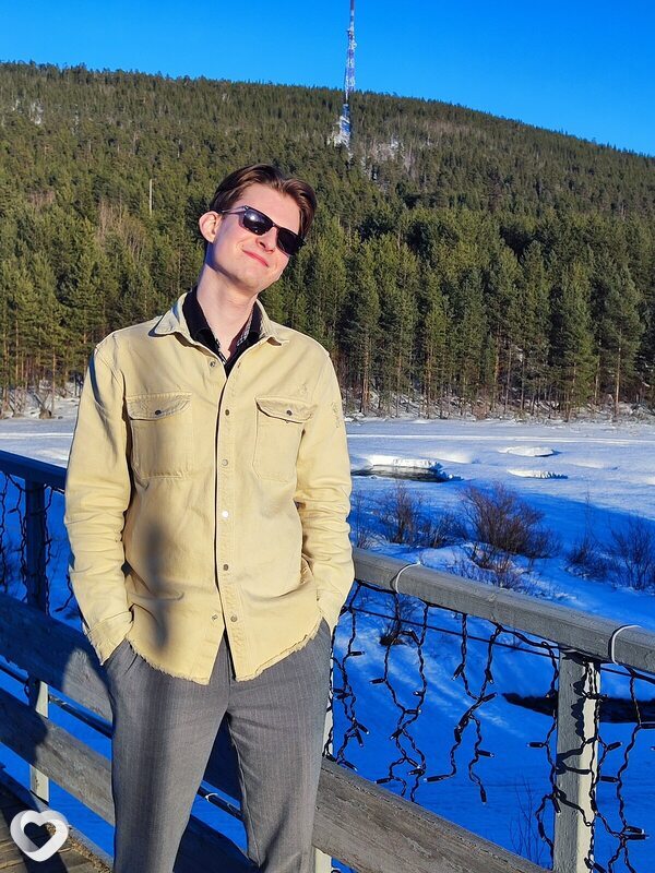 Валентин, 25, Мурманске — анкета №4295079