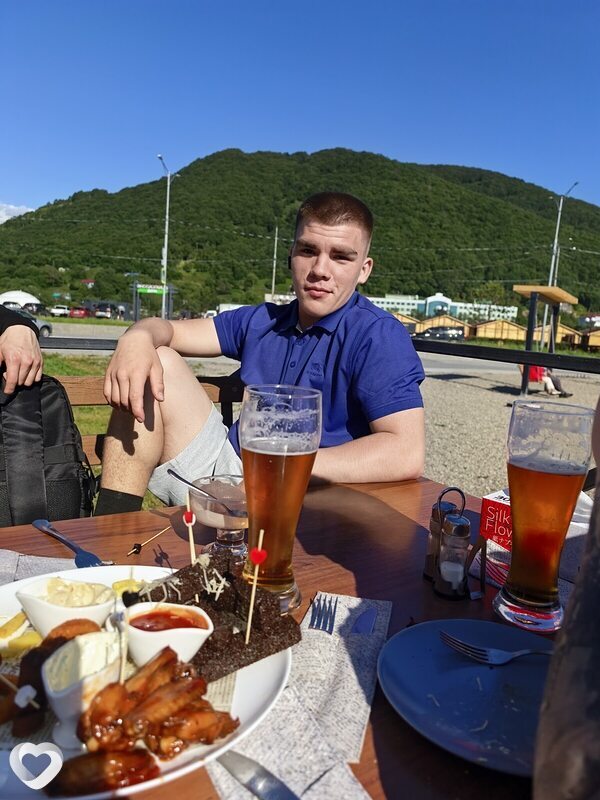 Артём, 20, Чите — анкета №4296386