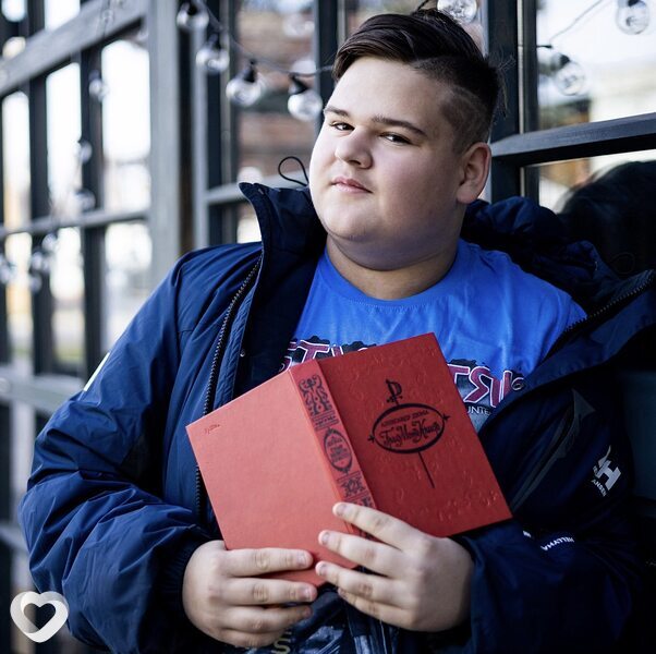 Артём, 20, Коломне — анкета №4296608