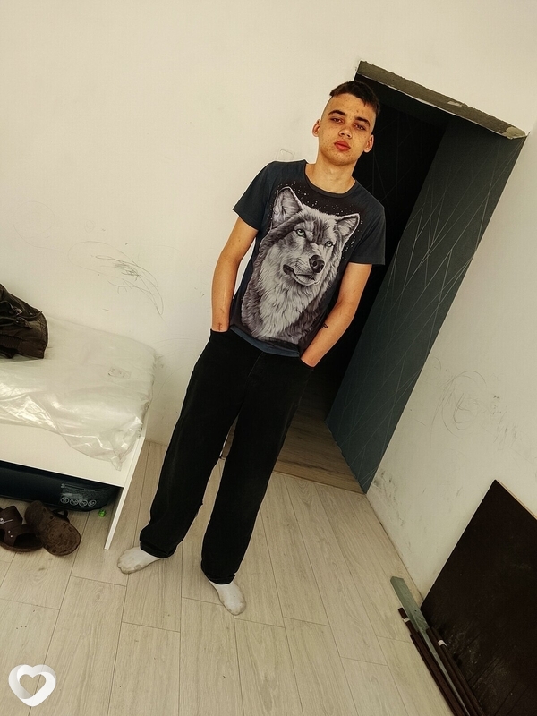 Артём, 18, Мозыре — анкета №4297038