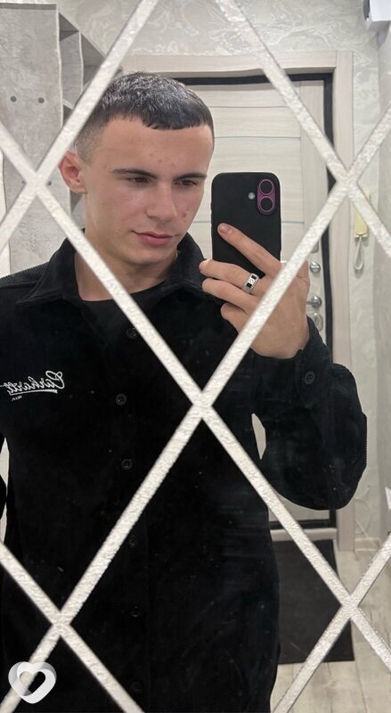 Саня, 20, Ачинске — анкета №4298407