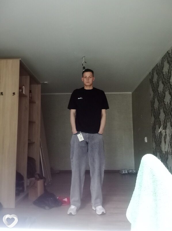 Максим, 19, Гродно — анкета №4298273
