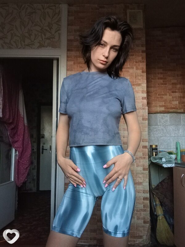 Юля, 20, Кривое Роге — анкета №4298955