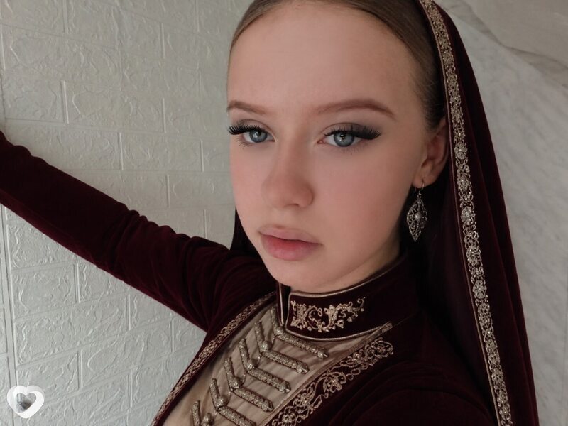 Дарья, 18, Великом Новгороде — анкета №4299244