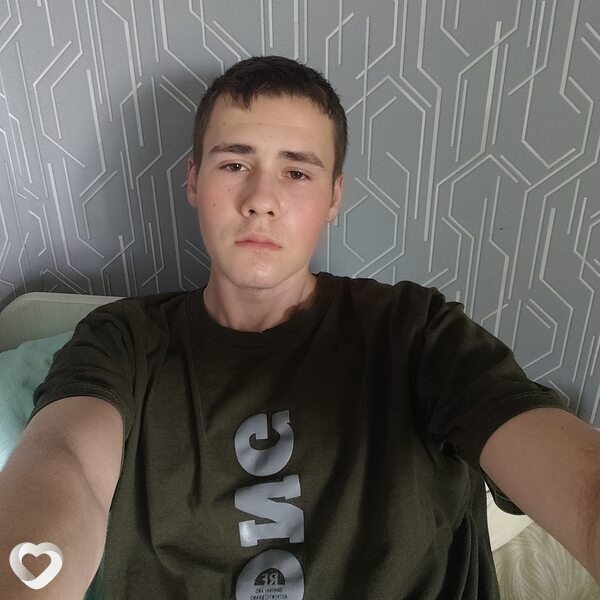 Денис, 18, Владивостоке — анкета №4299833