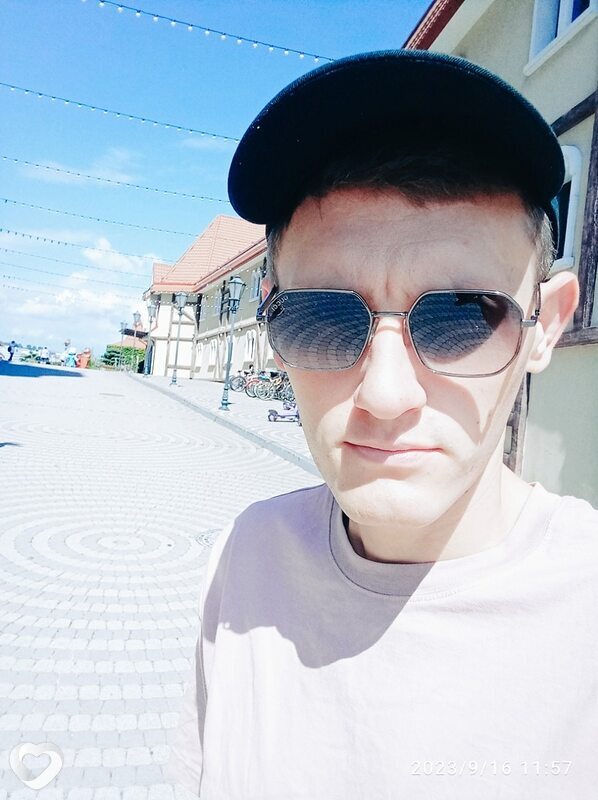 Толян, 27, Курске — анкета №4300056