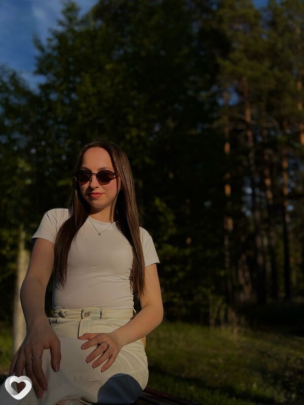 Алеся, 21, Ангарске — анкета №4301389