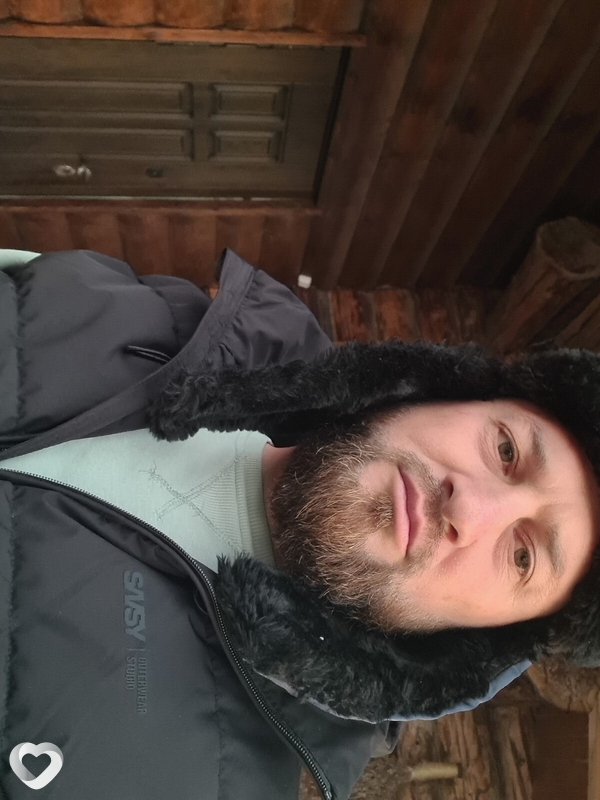 Samiq, Адлер