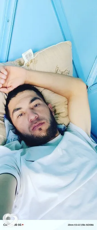 Жора, 24, Горно-Алтайске — анкета №4301920