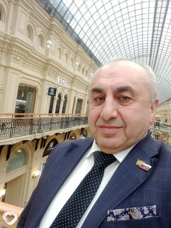 Михаил, Москва