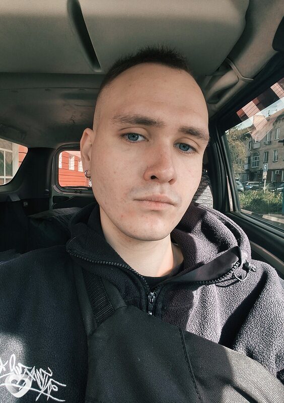 Влад, 22, Орёл — анкета №4302095