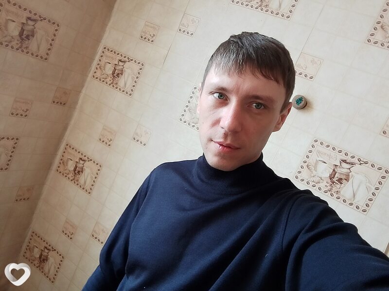 Максим, Искитим