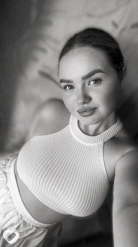 Аделина, 22, Уссурийске — анкета №4303151