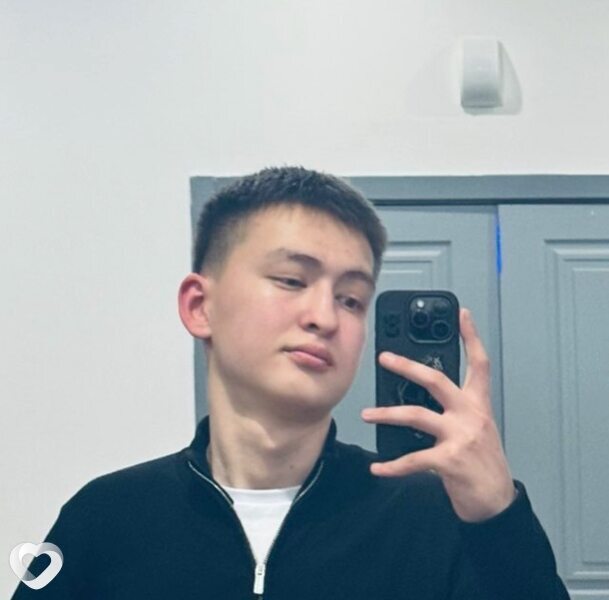 Амир, 19, Москве — анкета №4304544