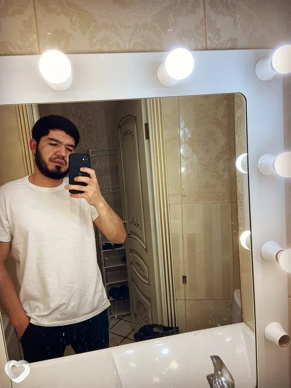 Илхом, 27, Москве — анкета №4304629