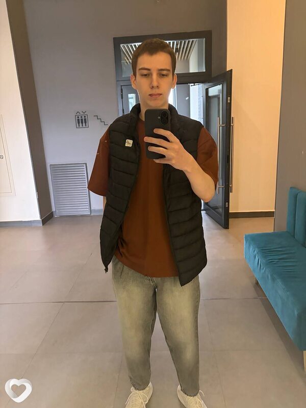 Николай, 21, Екатеринбурге — анкета №4305056